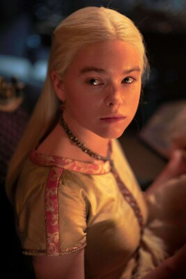 BEAUTIFUL MILLY ALCOCK HOUSE OF THE DRAGON 8X10 PHOTO