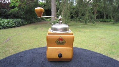 Alter Deutscher Kaffee-Mühle ''Diennes Mokka'' Lackiertes Bucheholz Der 40er Jahre