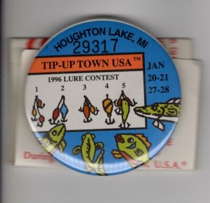 1996 TIP UP TOWN BADGE PIN PINBACK-MICHIGAN DNR DEER BEAR FISHING PATCH LICENSE