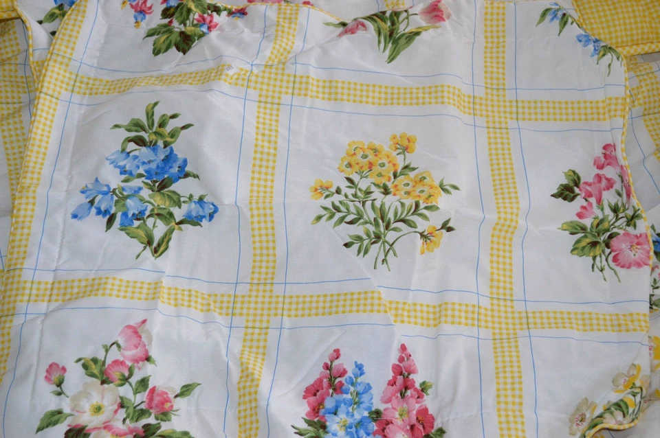 VTG SPRINGMAID FULL SIZE COMFORTER SET BEDSKIRT PILLOW SHAMS BOTANICAL FLORALS - Image 3 of 4