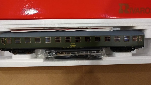 RIVAROSSI CINCUENTENARIO 1945- 1995 carrozza tp Renfe Ref. 3661