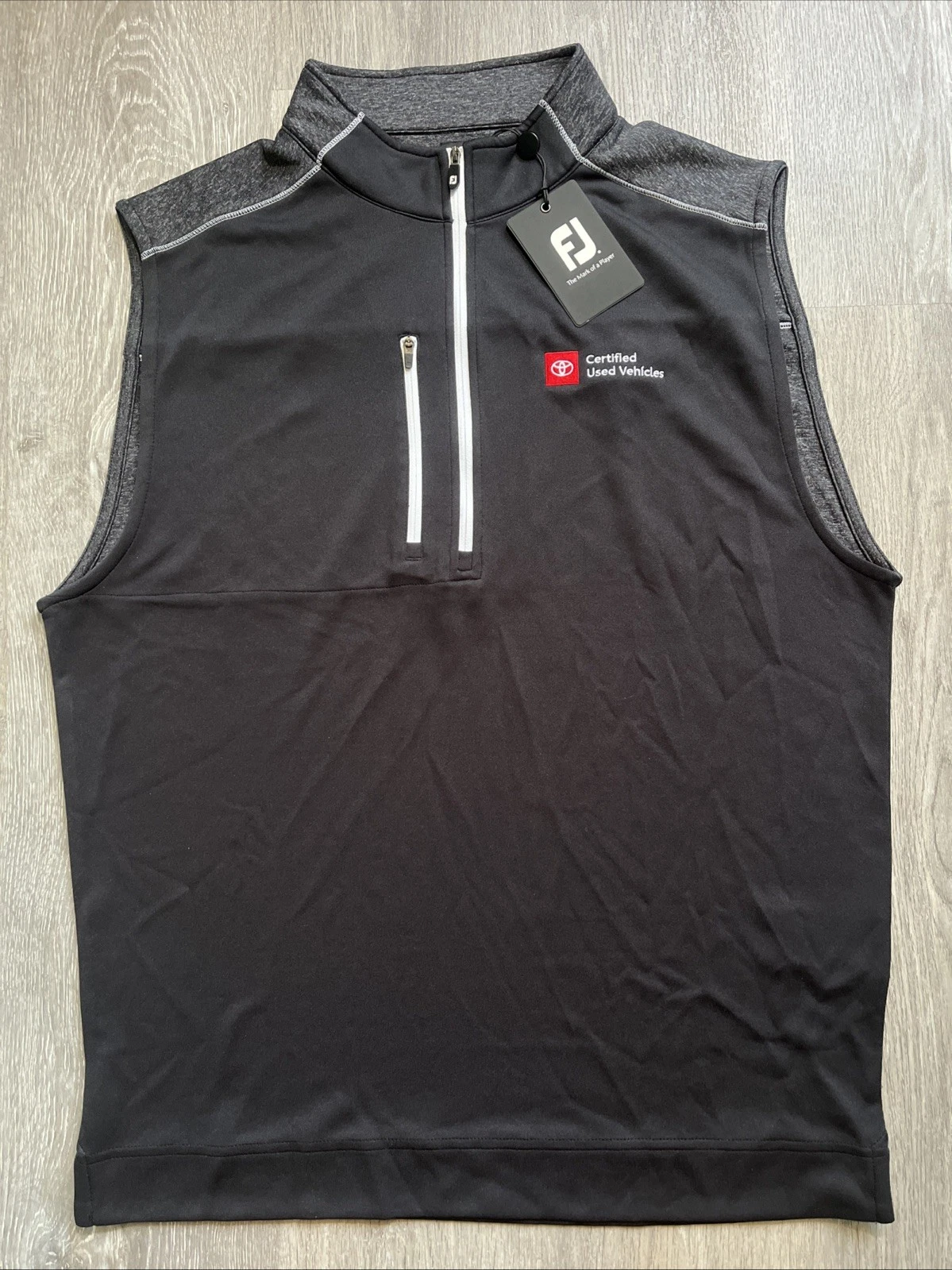 NEW Footjoy Quarter Zip Pullover Windshirt Vest BLACK & GRAY LARGE MSRP $85
Opens in a new window or