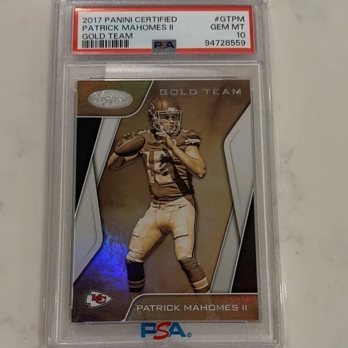 2017 Panini Certified Gold Team Patrick Mahomes II #GT-PM Chiefs Rookie PSA 10