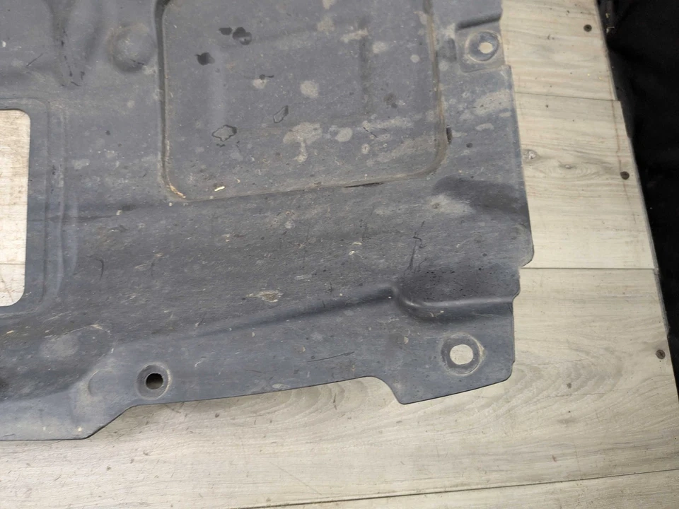 Protector contra salpicaduras de rueda guardabarros delantero izquierdo OEM BMW F30 328 330 335 340 Foto 4 de 4