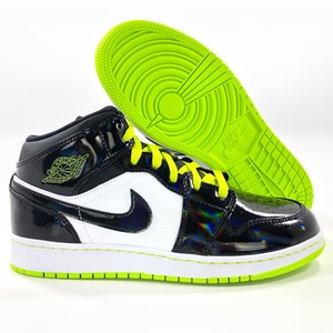 jordan 1 black cyber mystic green