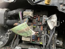Boitier servitude moteur (BSM) CITROEN C5 - 2 1.6 HDI - 8V TURBO 9807028580