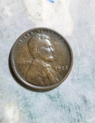 1922 Plain No D Lincoln Wheat Small Cent Strong Reverse Very Fine Condition Coin