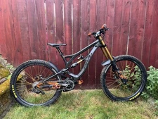 2018 Pivot Phoenix Size M