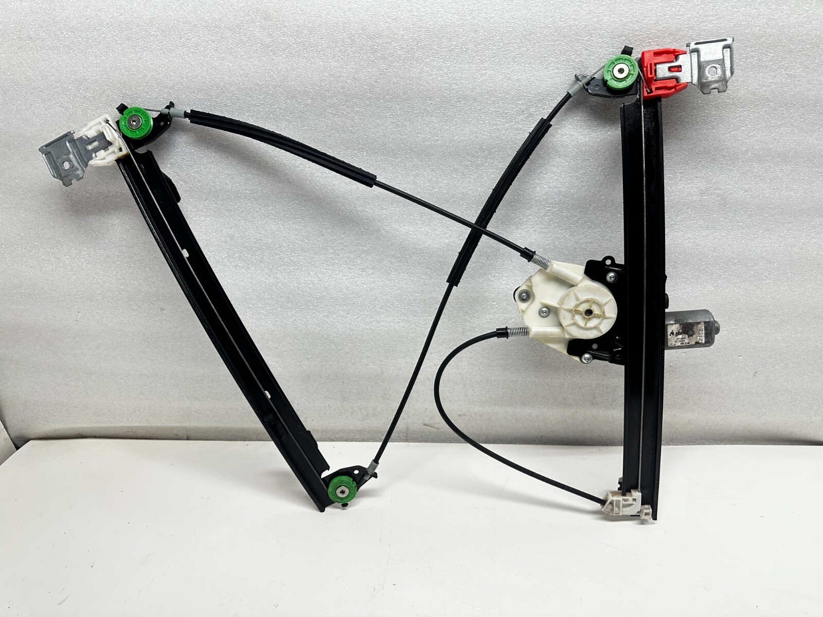 P40436 2003-2012 Maserati Quattroporte M139 Rear Window Regulator with Motor  RH