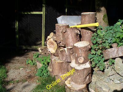 Foto 12x8 Ein Holzstapel Ings Jemand wird zurückkehren, um die Arbeit fertigzustellen, I c2012