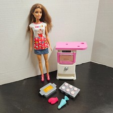Barbie Career BAKER CHEF Oven Pastry Sweet Treat You Can Be Anything Doll w/ Acc