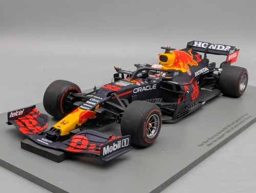 Modellautos 1:18 Spark Red Bull RB16B Zweiter Spanien 2021 #33 M. Verstappen OVP - Bild 3 von 18