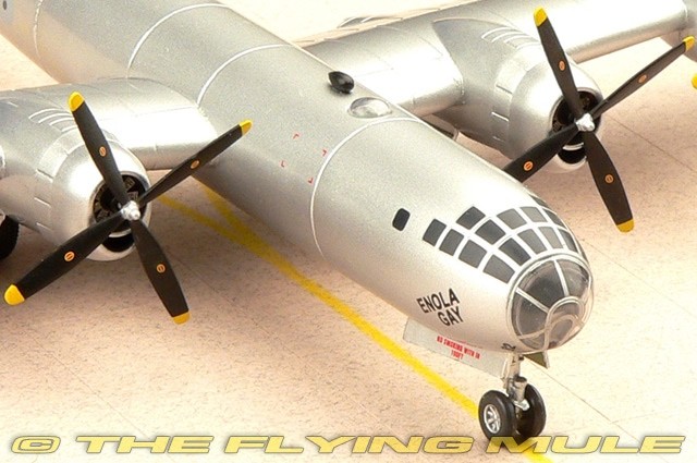 DRAGON 1:144 USAAF BOEING B-29 SUPERFORTRESS - "ENOLA GAY" - #51001 - NIB