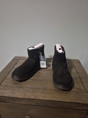 Universal Thread Women's May Boots Memory Foam, Size 8 NWT $29.99 Retail Price.