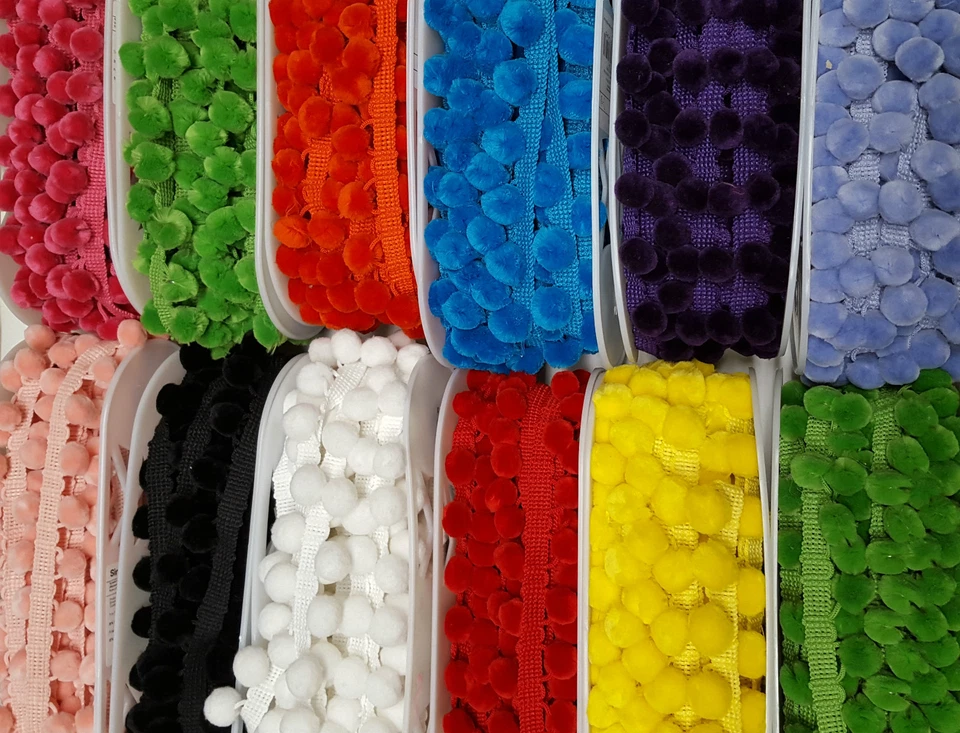 Luxury Pom Pom Fringe 18mm Bobble Total Width 28mm Simplicity - Image 2 of 4