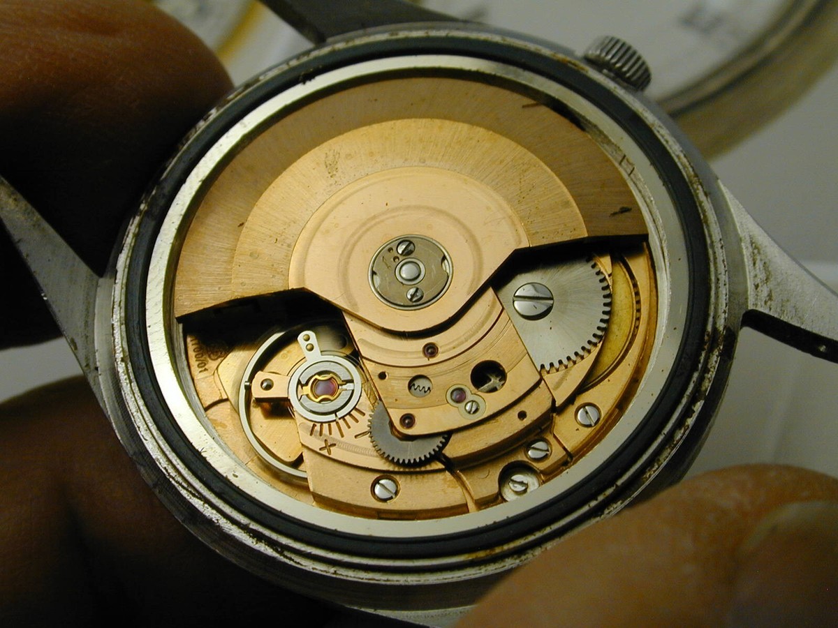 VTG BERGANA AUTOMATIC STAINLESS STEEL CASE RUNS !! Band Repair Vintage Wrist Watches - Etsy main image 2