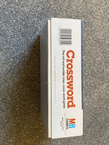 Vintage Crossword 1978 by MB Games Complete & Good Condition scrabble word game - Picture 7 of 11