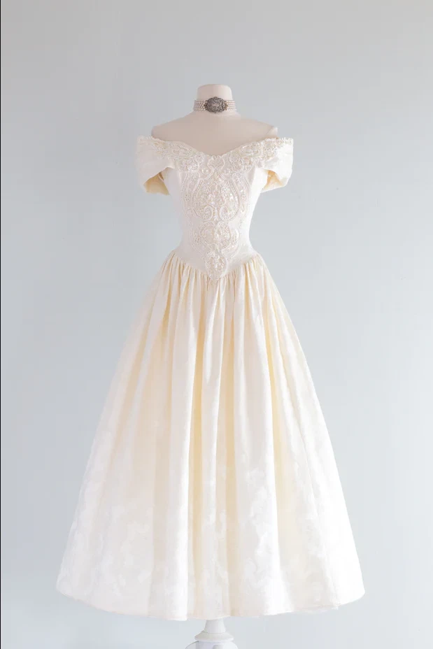 Vestidos de novia vintage champán victoriano años 60 retro con hombros descubiertos vestidos de baile Foto 2 de 4