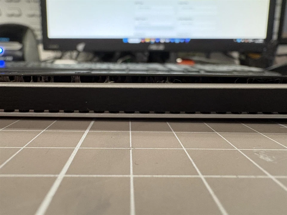 Microsoft Surface Pro 3 12.3'' i7-4650U 256GB 8GB Win 11 Platinum Tablet FAULTY - Image 3 of 3