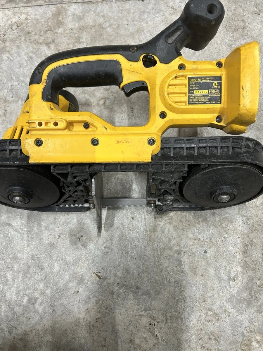 Test, avis et prix : Scie à ruban sans fil DEWALT DCS378N | Zone Outillage