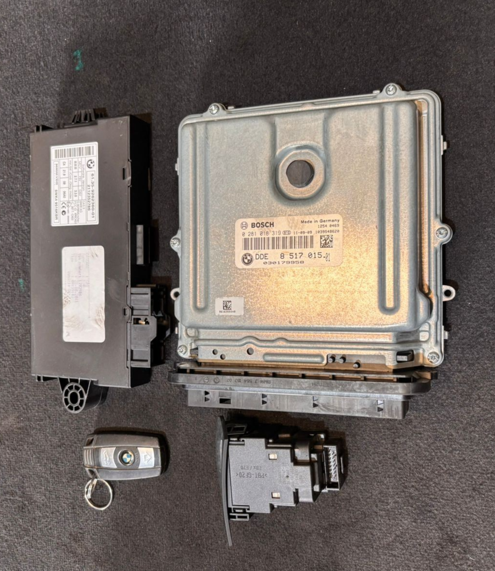 OEM BMW X5 E70 X6 E71 30dX Diesel N57 ENGINE CONTROL UNIT  ECU SET DDE 8517015