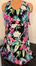 Paradise Bay Sz 20W Tropical Floral V-Neck Swim dress Bust Support Tummy Control