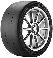 Hoosier 46846R7 Sports Car Road Race Radial Tire P315/30R18 R7