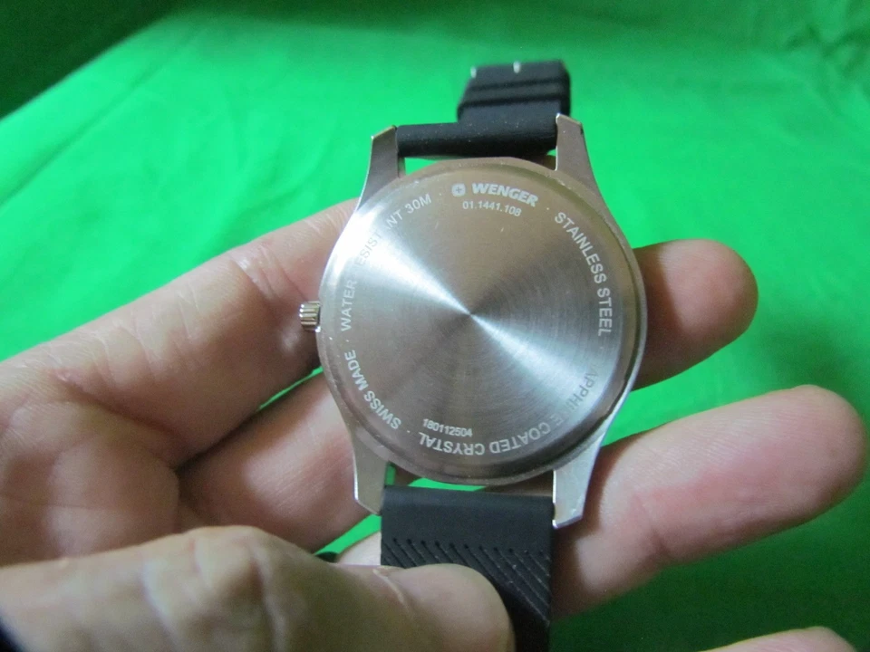 Reloj Wenger Swiss Army Para Hombre 01.1441.108 City Sport Esfera Blanca 42mm Muy Bonito Foto 3 de 4