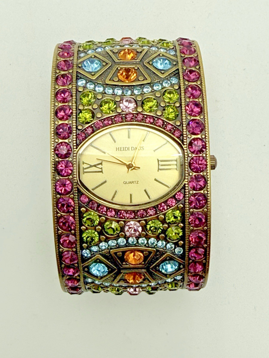 Fantastic HEIDI DAUS “Divinely Deco” Rhinestone Cuff Watch New Battery Runs V6