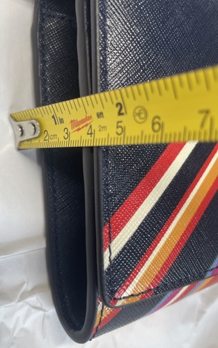 Neu mit Etikett Tory Burch Emerson Leder-Geldbörse mit farbigen Streifen an einer Kette - Bild 17 von 19
