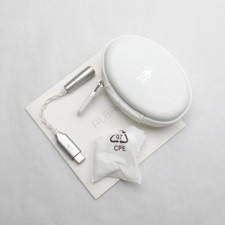 Cuffie monitor in-ear Meze Audio ALBA usate testate in Giappone