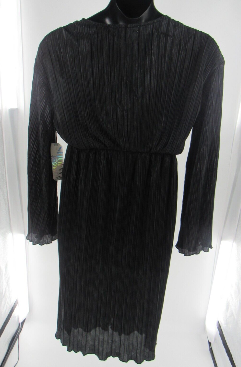 almost famous dresses black Women's Almost Famous Black Solid Long Sleeved Knee Length Dress Size Medium EUC