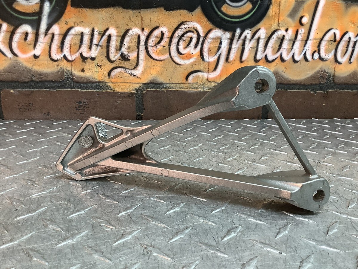 Rear Left Foot Peg Passenger Kawasaki ZX-6 Zx6 2005 05 2006 06 OEM