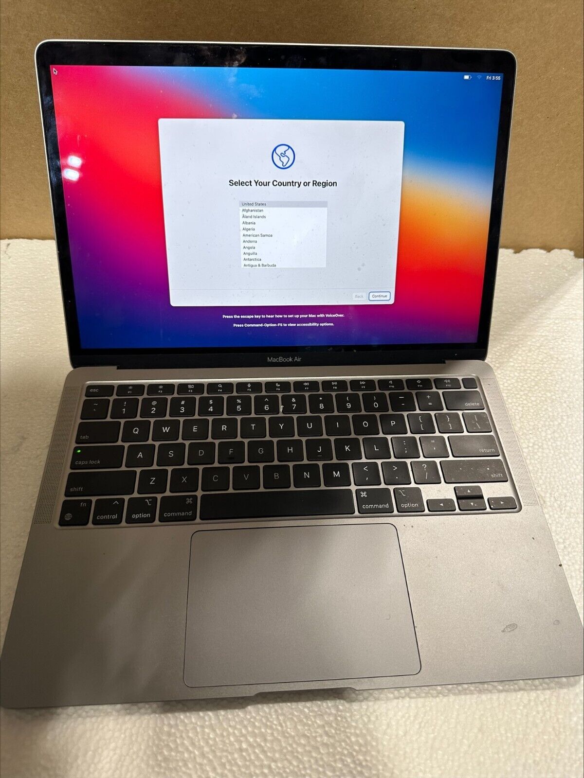 Apple MacBook Air A2337 &lpar;Late 2020&rpar; Laptop 13" M1 CPU 16GB RAM 256 SSD Gray