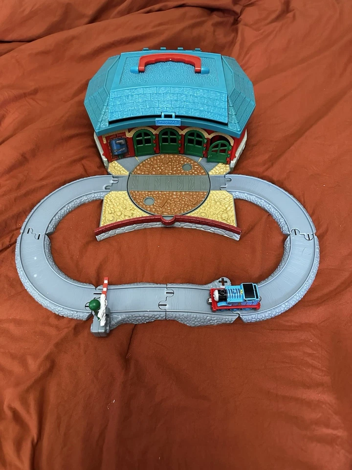 Jogo de toca-discos vintage Thomas the Tank Engine Friends + Thomas fundido - Imagem 4 de 4