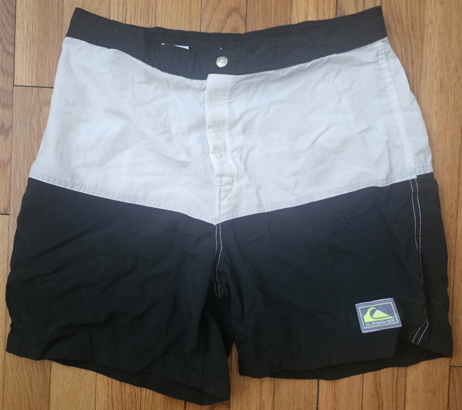 Vintage 90's Quicksilver Board Shorts Surf Wear Men's 31 Swim Trunks Black White