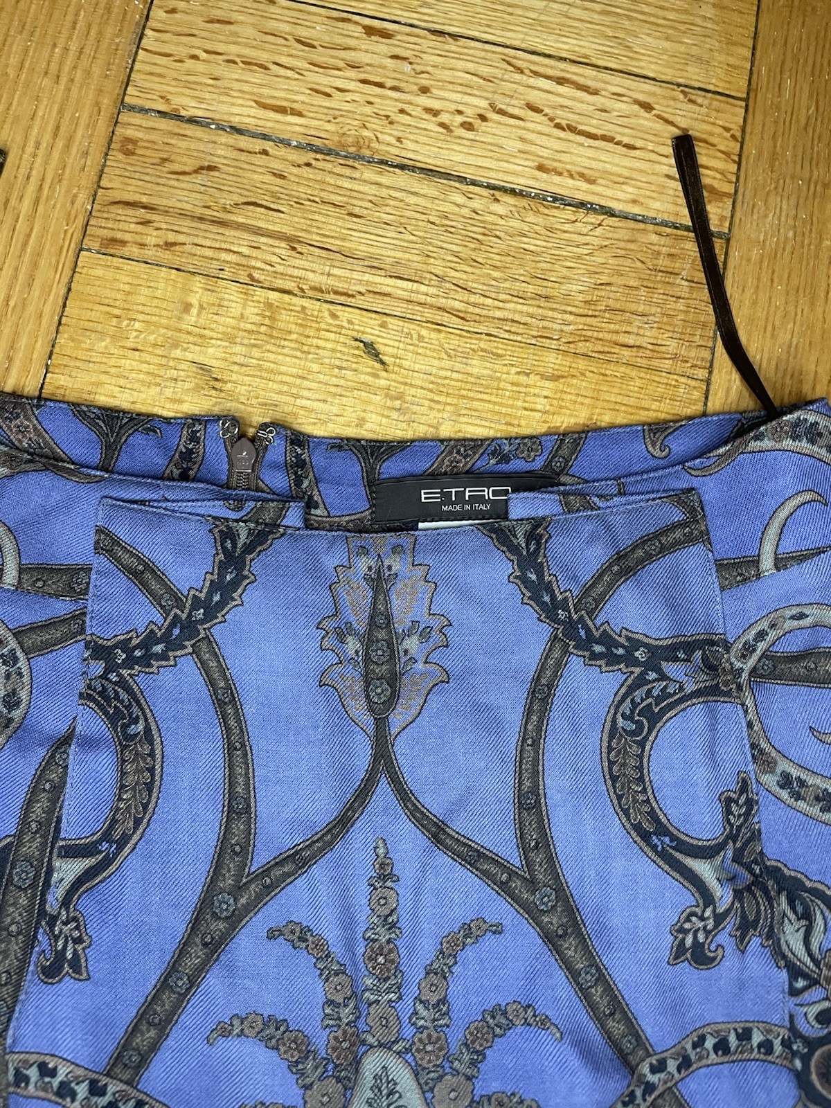 Picture 4 of 6