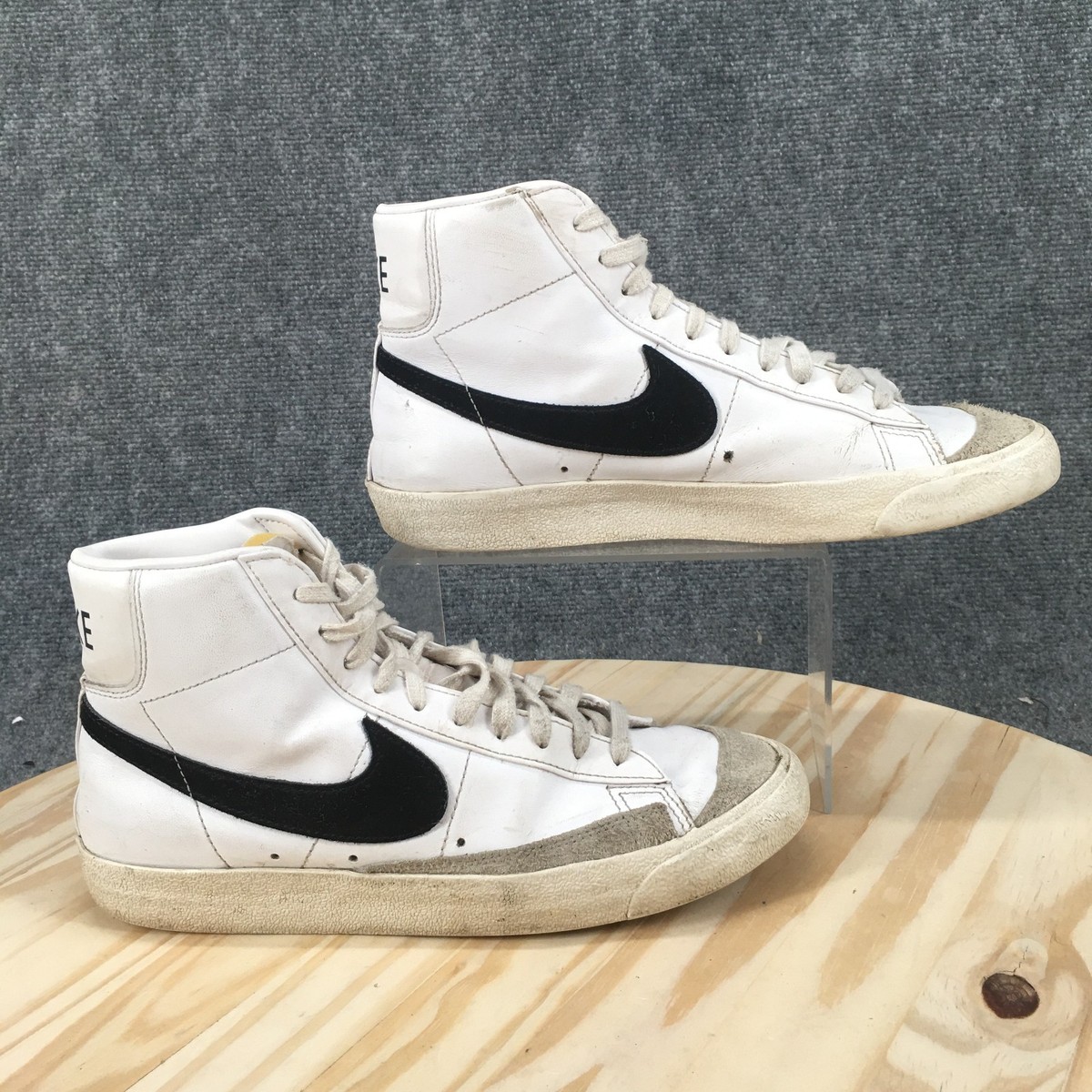 nike blazer white laces