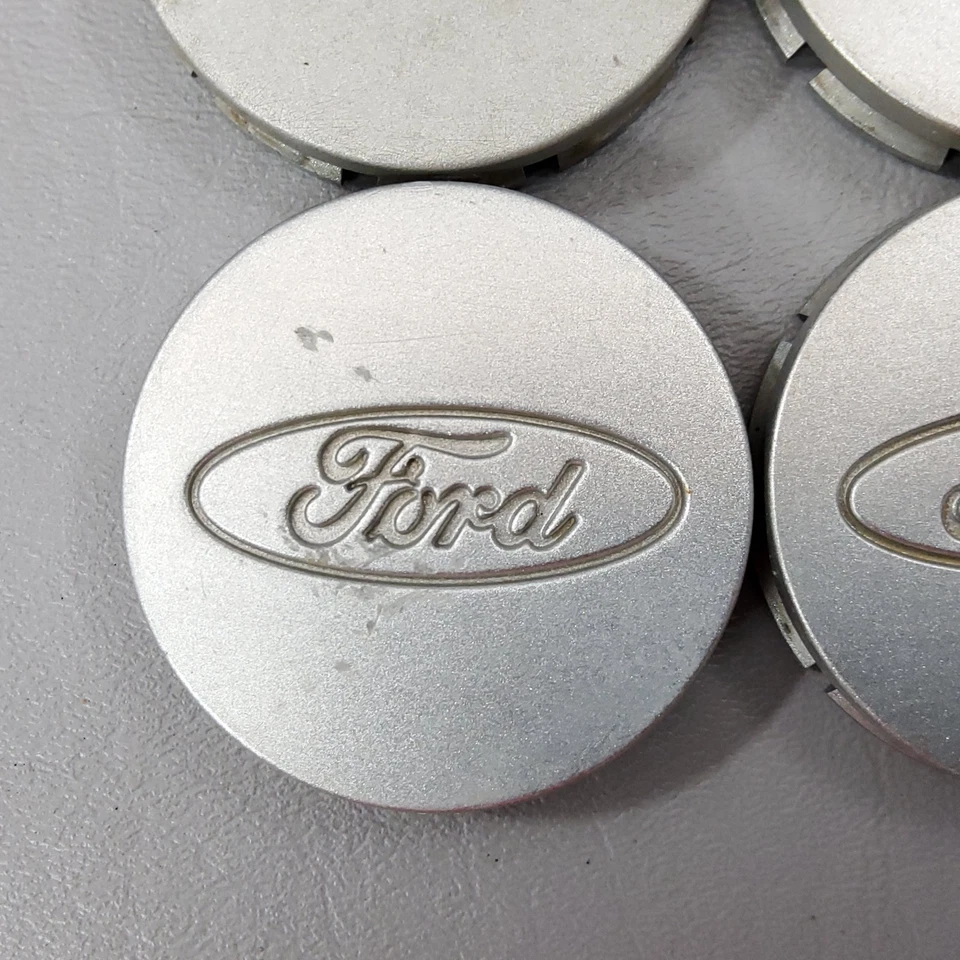 Juego de 4 tapas centrales de rueda de fábrica Ford Escort 98-03 F5C6-1A096-BA Foto 4 de 4