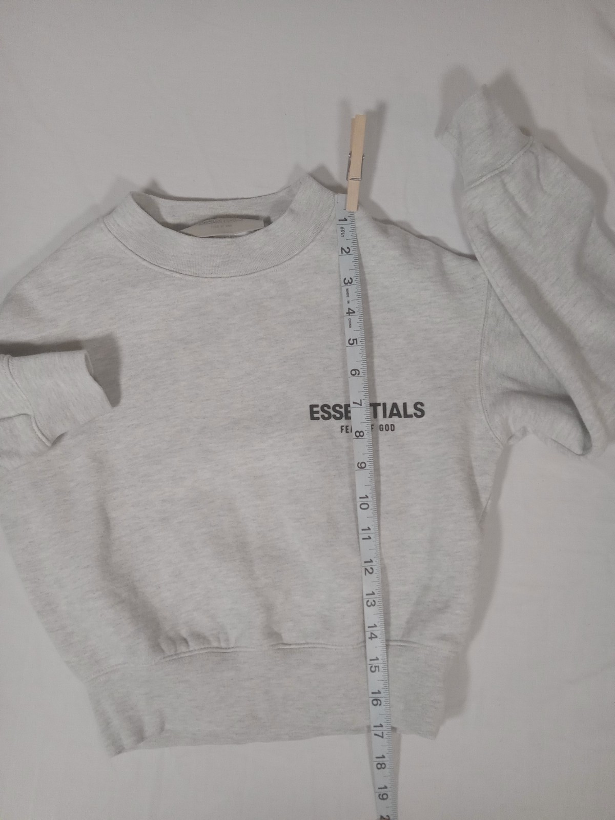 Essentials Fear of God Sweatshirt Kid Small 4/5 Pullover Comfy Casual Read thumbnail 10