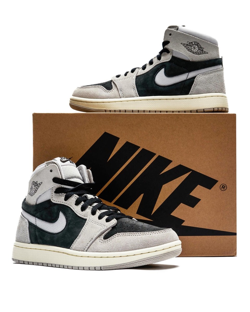 Nike Air Air Jordan One High Top Retro Sneakers Zoom
