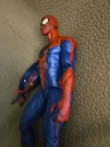 Marvel Hasbro 2012 Amazing Spider-Man 10" Talking Light Up Action Figure - Picture 5 of 9