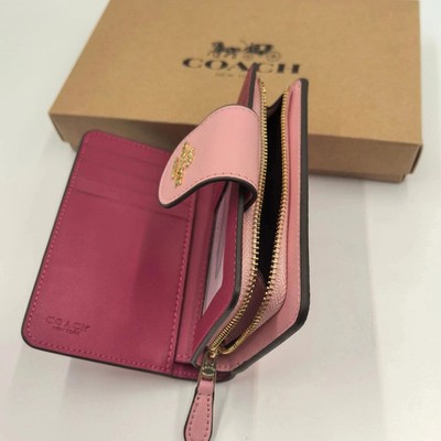 COACH CW786 シグネチャー 二つ折り財布 ピンク Coach Medium Corner Zip Wallet In Signature Canvas Pink CW786 With