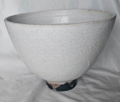Atemberaubende modernistische Studiokeramik Steinzeug große Fußschale | Vase