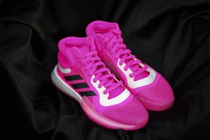 hot pink yeezy boost 350