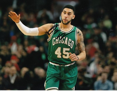 DENZEL VALENTINE signed (CHICAGO BULLS) autograph BASKETBALL 8X10