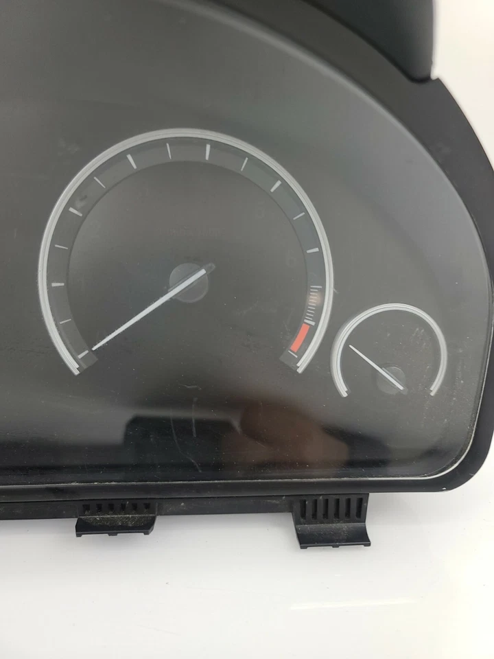 12 2012 年适用于 Bmw 740I 仪器速度计集群量规 Unkw 英里 9285175 — 第 4/4 张图片