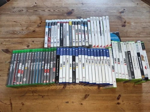 Lot 63 jeux - 16 PS4 / 16 Xbox One / 15 PS3 / 9 xbox 360 / 7 Wii (Fifa, GTA,UFC)