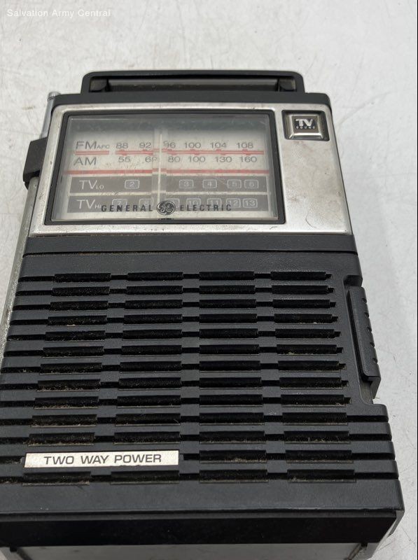 Vintage General Electric 7-2929A Black TV Sound Portable AM/FM Radio