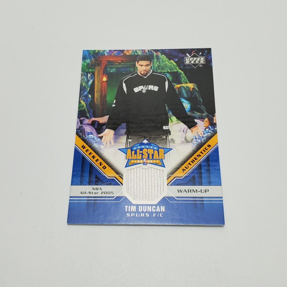 TIM DUNCAN (2) SPURS HOF GAME USED WARM UP JERSEY PATCH SP 2005-06 